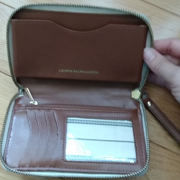 Lauren Ralph Lauren Belt Pattern Wristlet Wallet - Picture 3 of 10